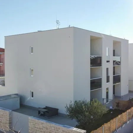 A&v Apartment *