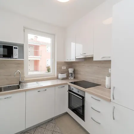 A&v Apartment *