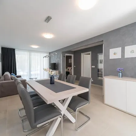 Apartment A&v