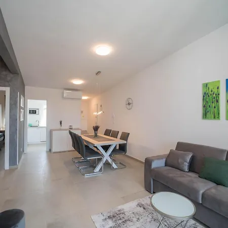 A&v Apartment