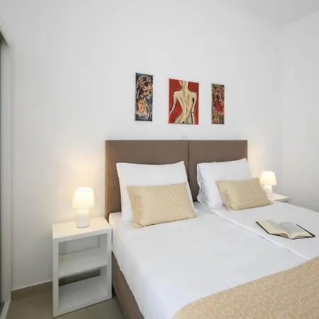 Apartment A&v