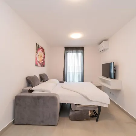 A&v * Novigrad Istria