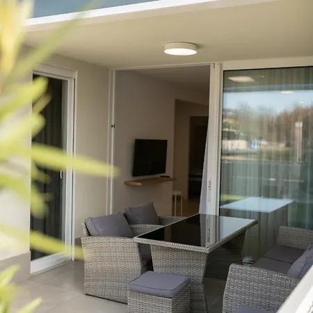 A&v * Novigrad Istria